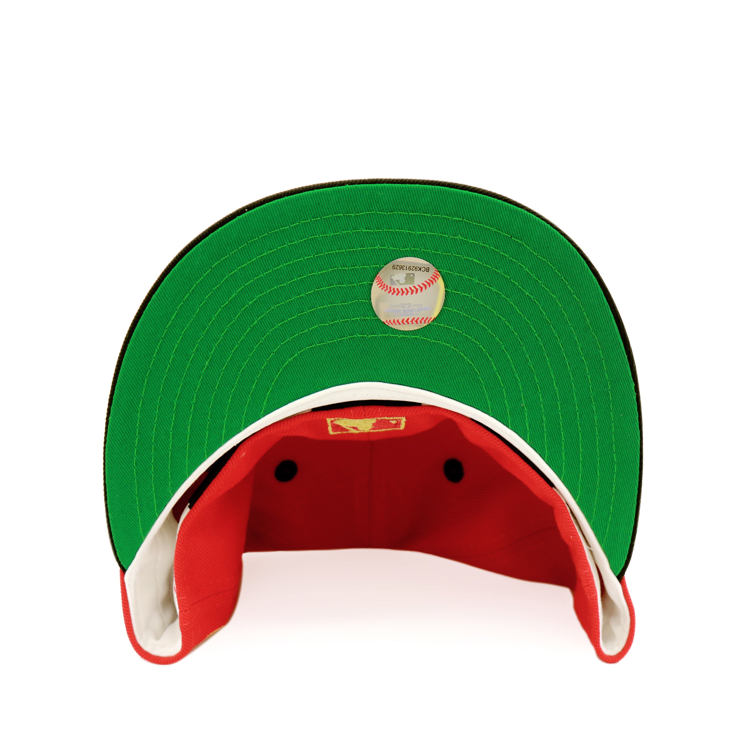 NY Yankees バンダナ柄キャップ 赤緑 NY Yankees バンダナ柄キャップ 赤緑 NEW ERA（キャップ）のフリマ