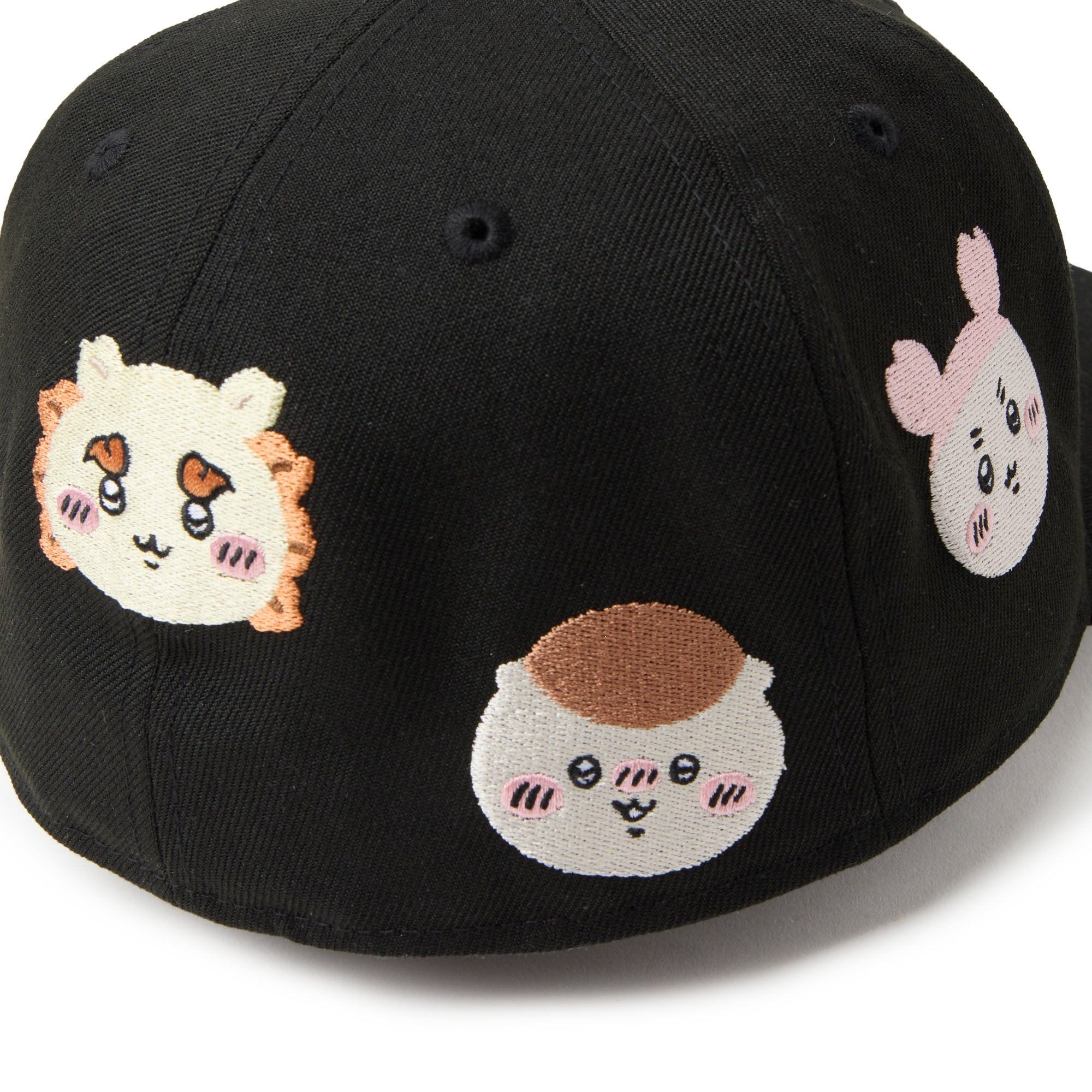 コ*中様 NEWERA59FIFTYちいかわキャラALLOVERコラボ キャップ 59FIFTY ちいかわ / キャラALL OVER ブラック – THE CAP