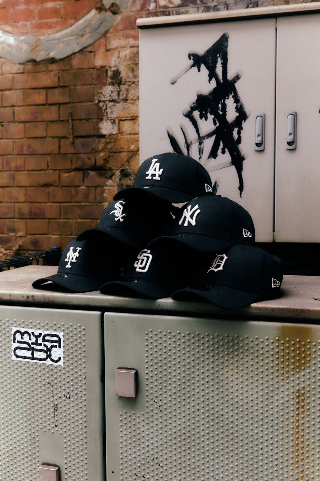 THE CAP 940CS NEYYAN BLACK