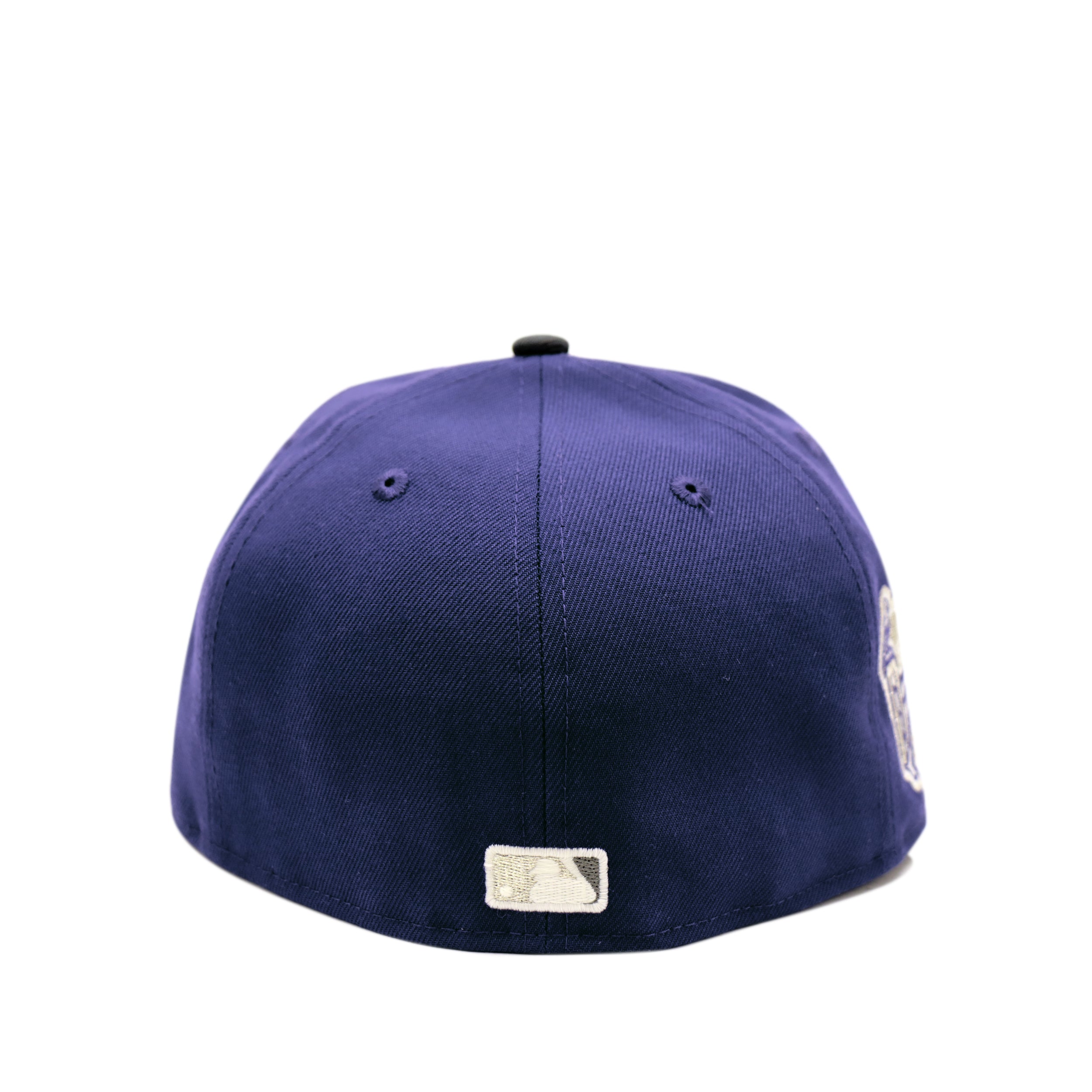 THE CAP 5950 STLCAR BUSCHSTA PUR DGRP